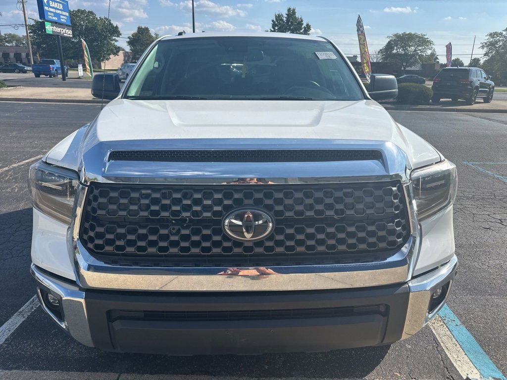 2018 Toyota Tundra SR5 photo 2