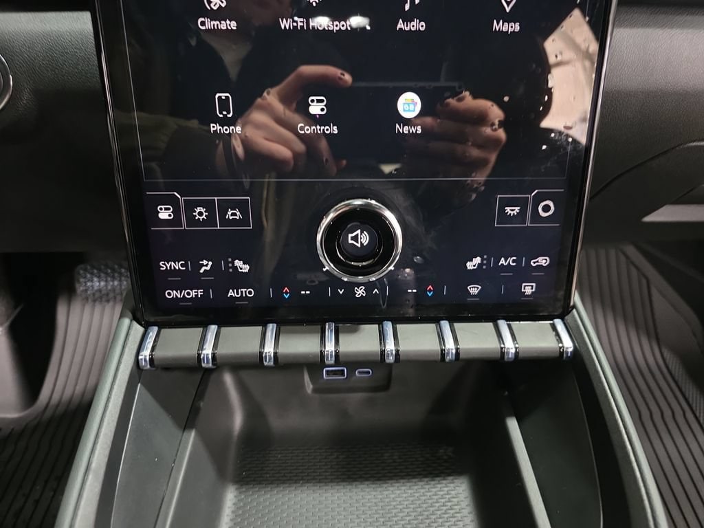 2026 GMC Terrain AT4 - Photo 22