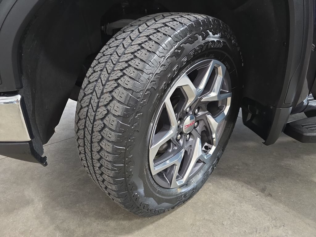 2023 GMC Sierra 1500 SLT - Photo 32