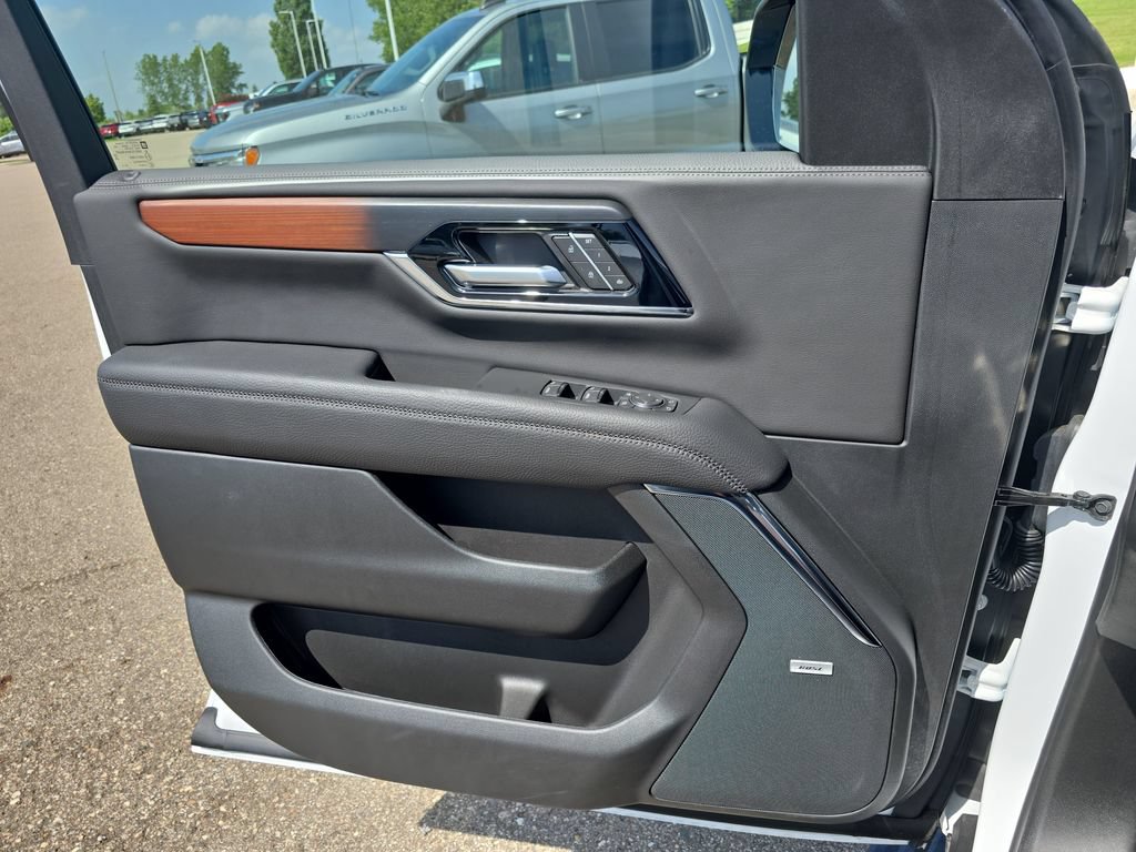 2026 GMC Yukon XL Denali - Photo 30