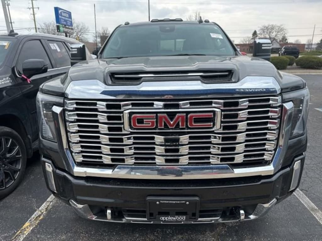 Used 2024 GMC Sierra 2500 HD Denali Truck
