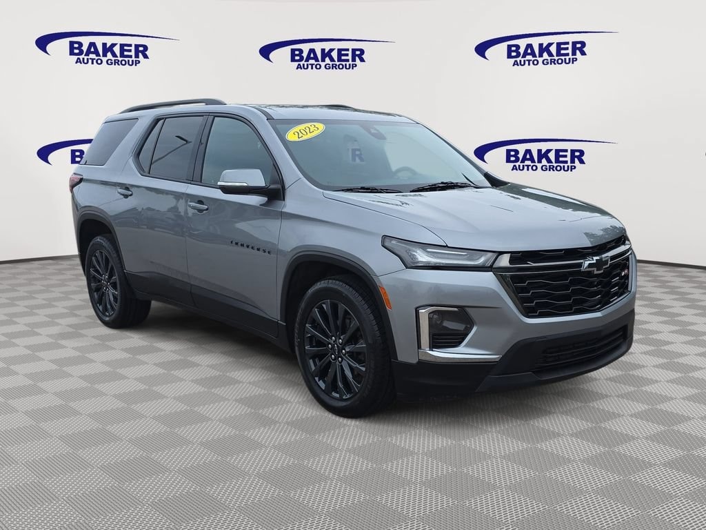 Used 2023 Chevrolet Traverse RS SUV