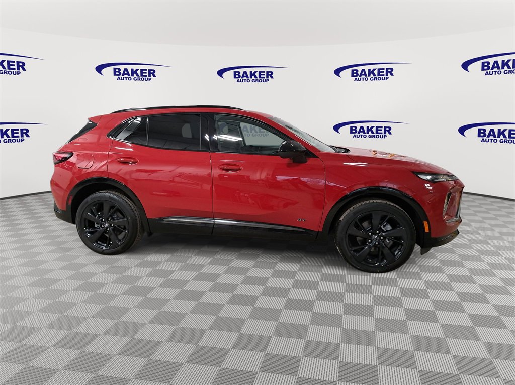 2025 Buick Envision Sport Touring photo 4