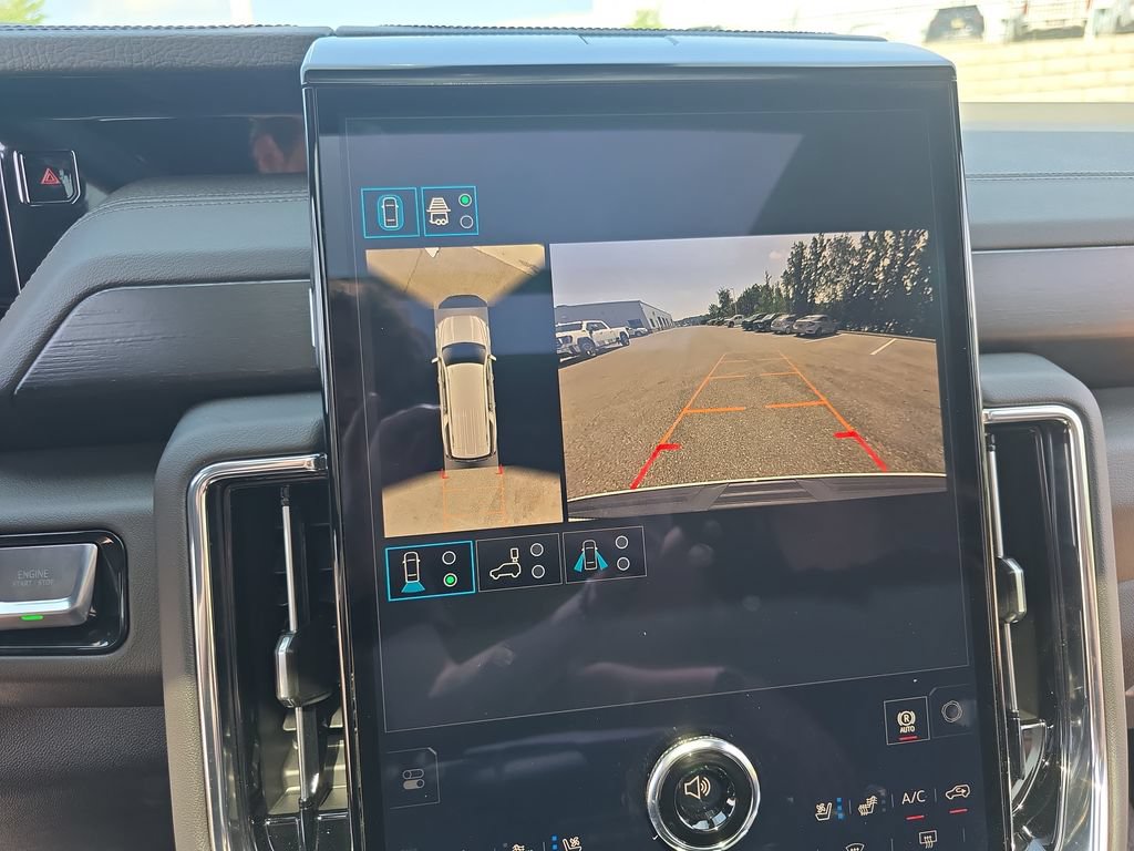 2026 GMC Yukon XL Denali - Photo 25