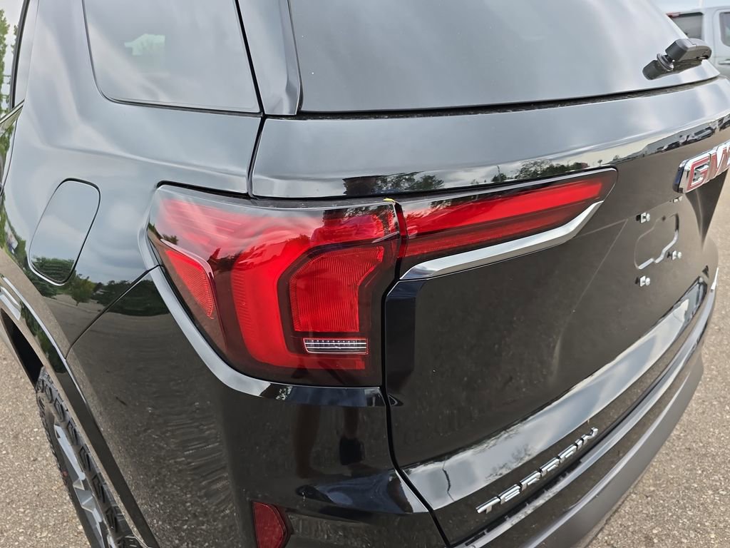 2026 GMC Terrain AT4 - Photo 35