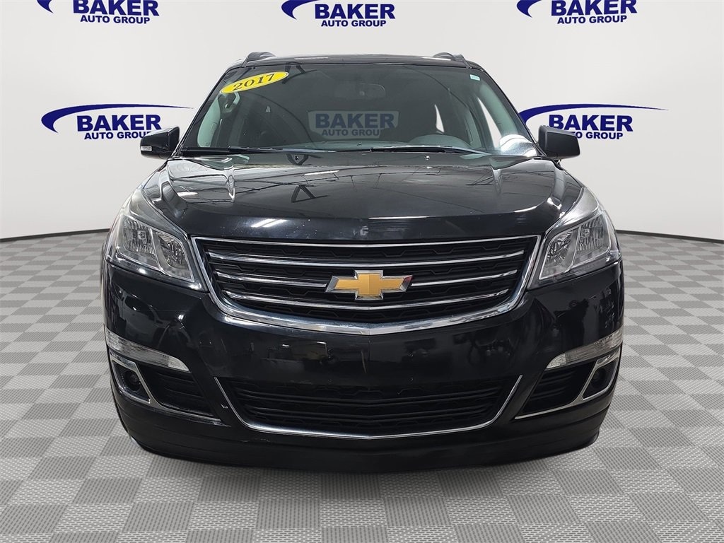 Used 2017 Chevrolet Traverse LT SUV