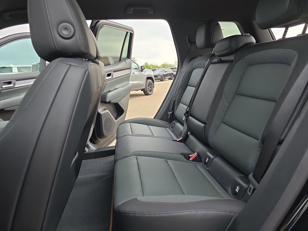 2026 GMC Terrain AT4 - Photo 14