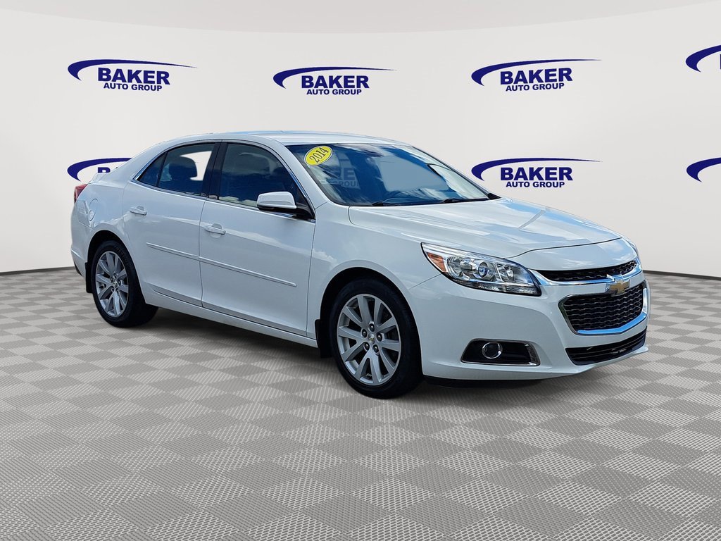 2014 Chevrolet Malibu 2LT photo 3