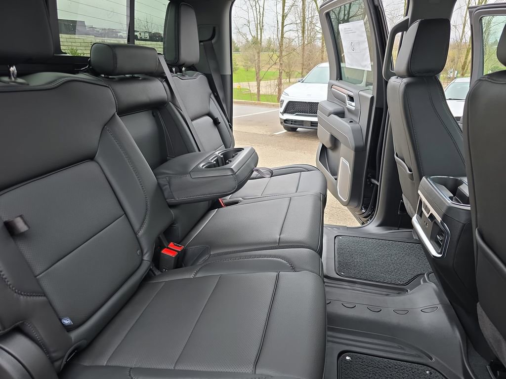 2026 GMC Sierra 2500HD Denali - Photo 11