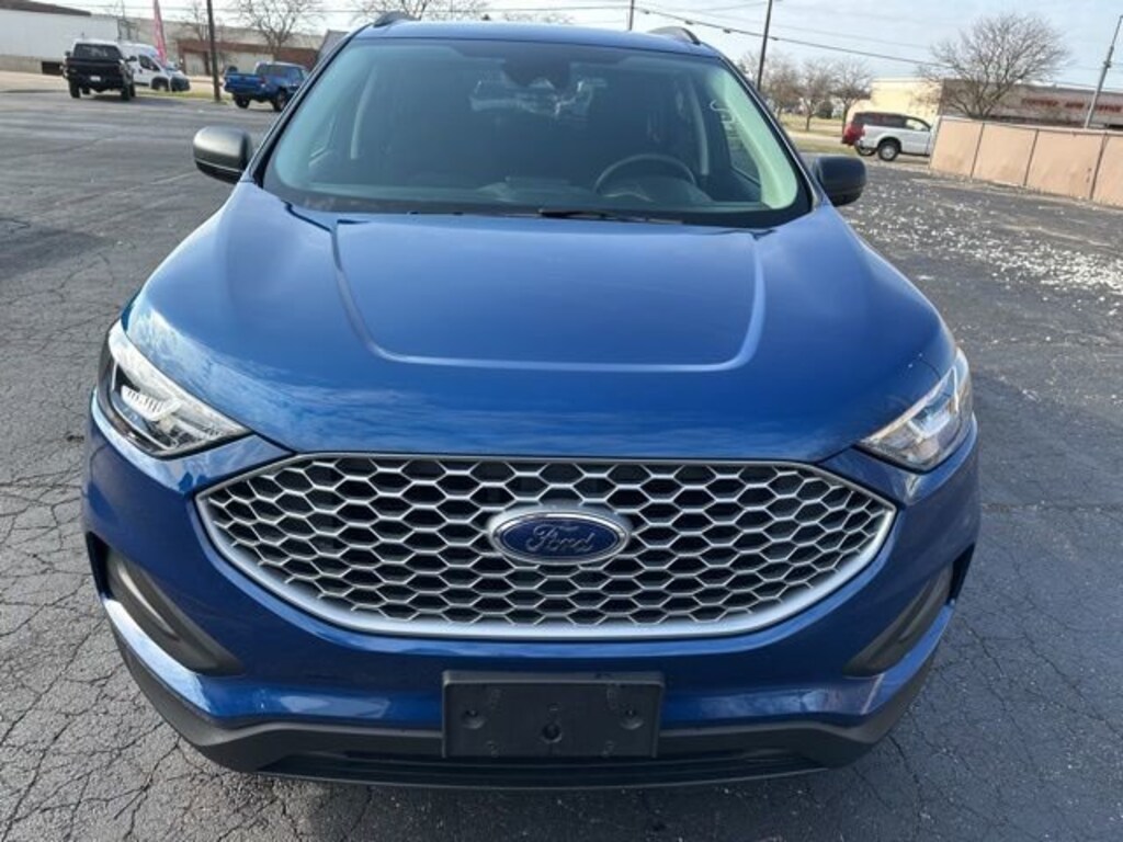 Used 2023 Ford Edge SE