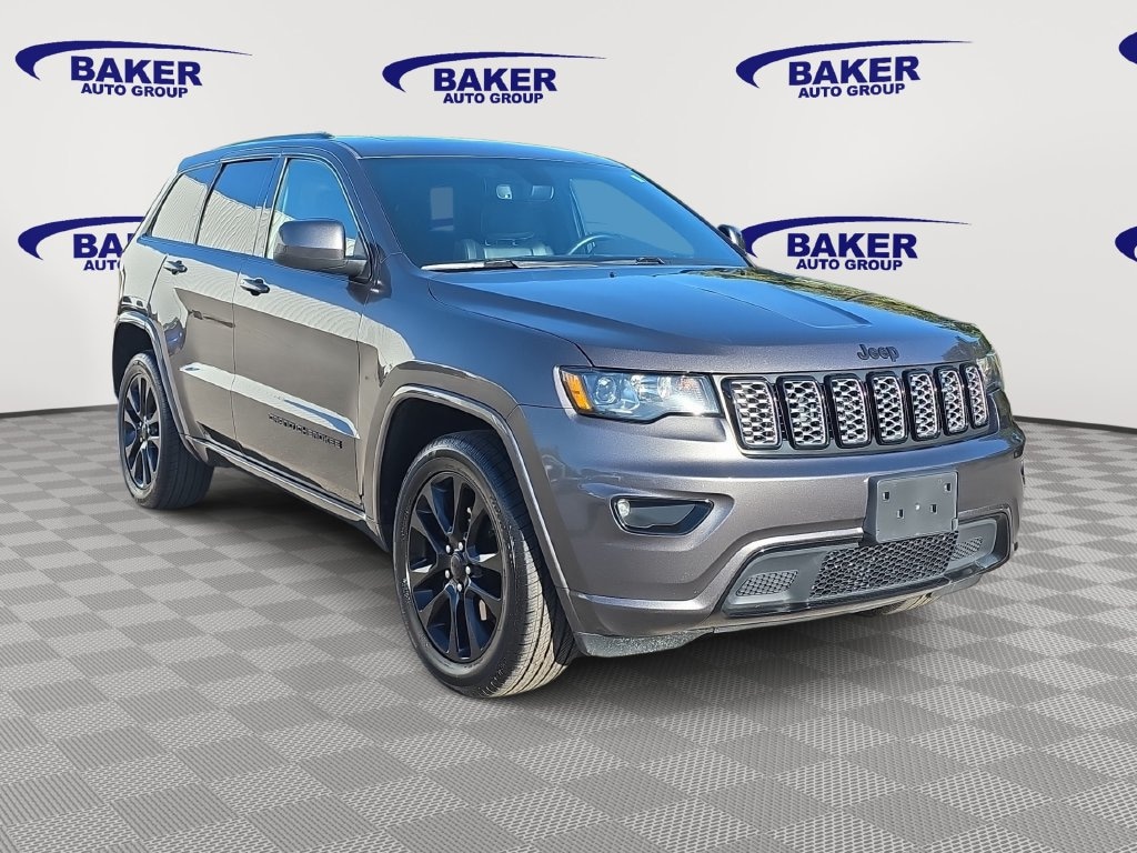 Used 2019 Jeep Grand Cherokee Laredo SUV