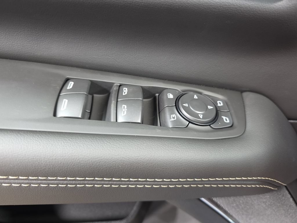 2026 GMC Yukon Elevation - Photo 27