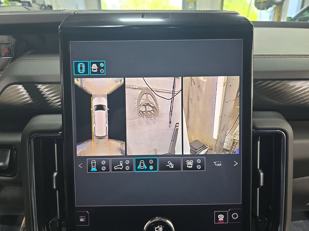 2026 GMC Yukon XL AT4 - Photo 27