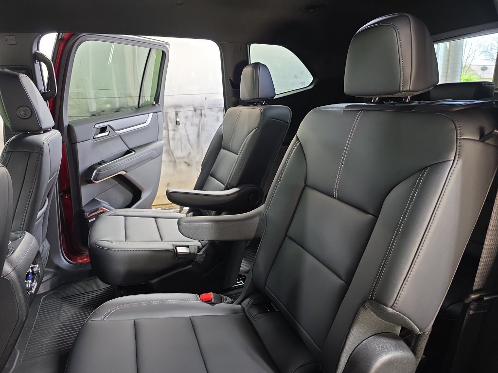 2026 GMC Acadia Elevation - Photo 16