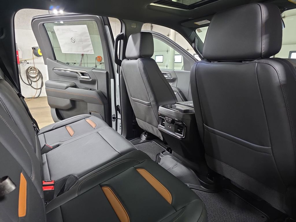 2026 GMC Sierra 1500 AT4 - Photo 11