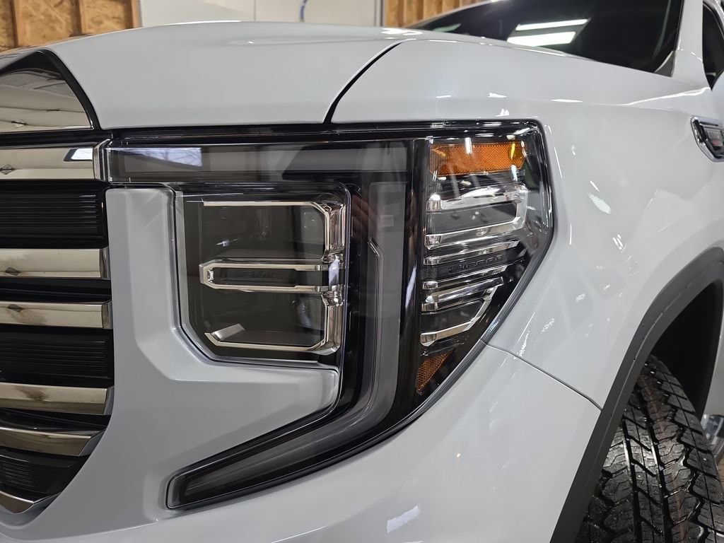 2026 GMC Sierra 1500 SLT - Photo 29