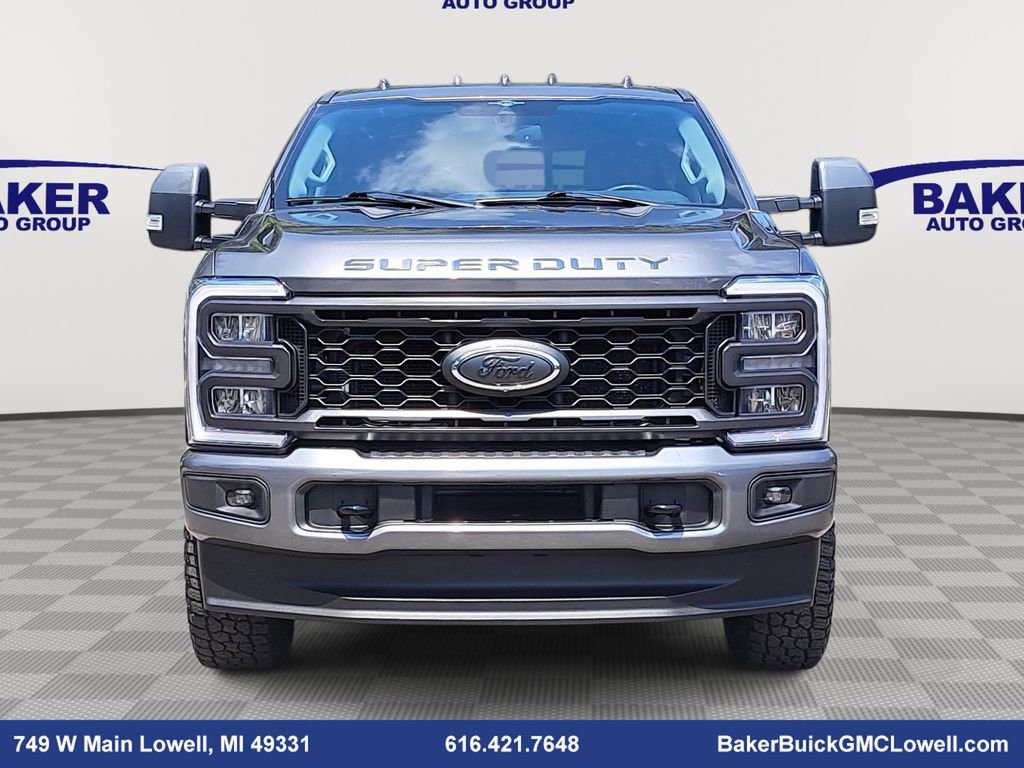 2023 Ford F-250 XL photo 2