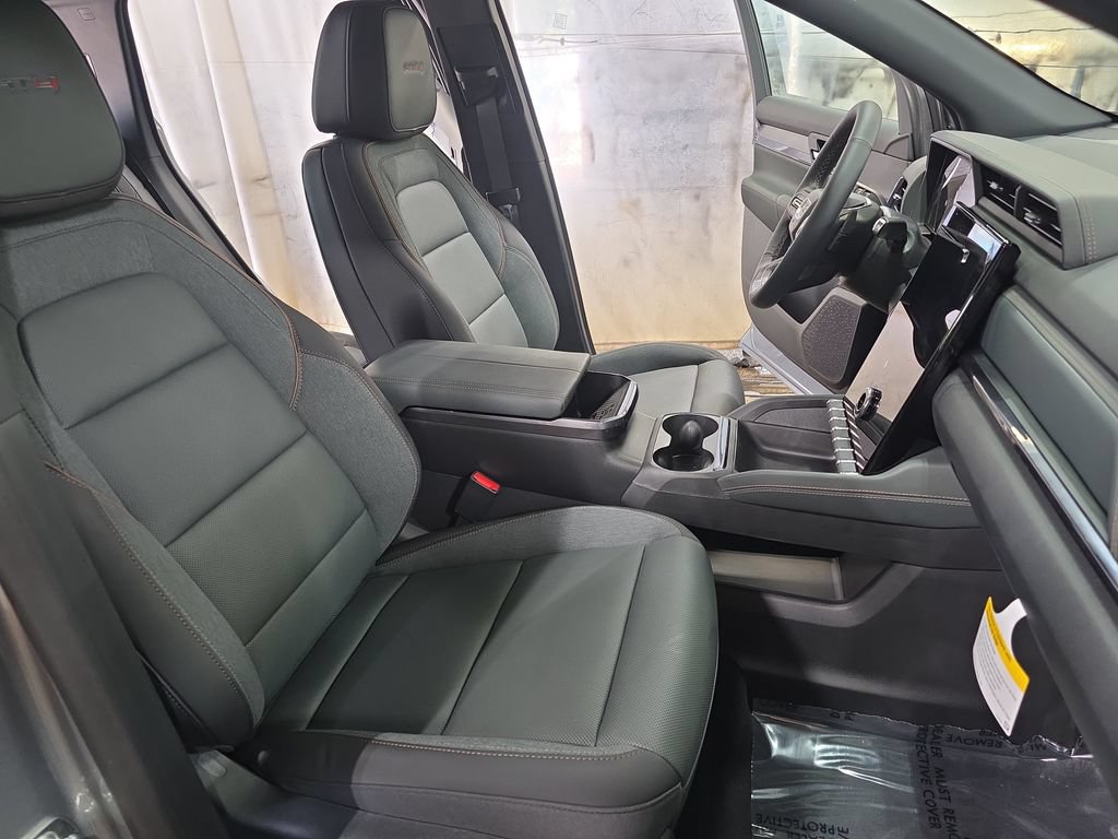 2026 GMC Terrain AT4 - Photo 10