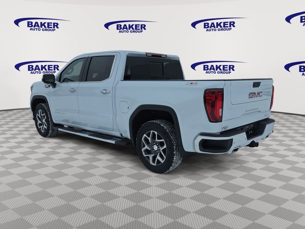 2026 GMC Sierra 1500 SLT - Photo 7