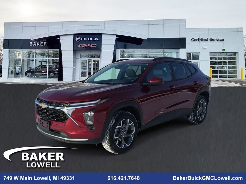 Used 2025 Chevrolet Trax LT SUV