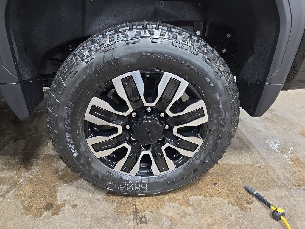 2026 GMC Sierra 3500HD Denali Ultimate - Photo 35