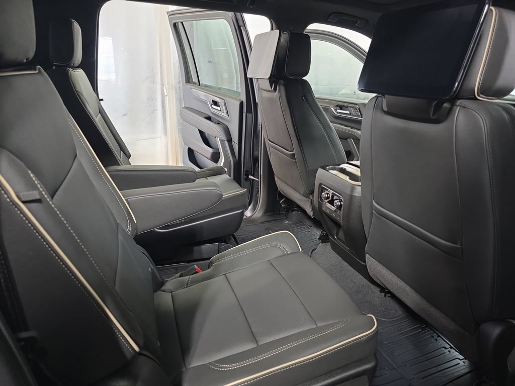 2026 GMC Yukon XL Elevation - Photo 11