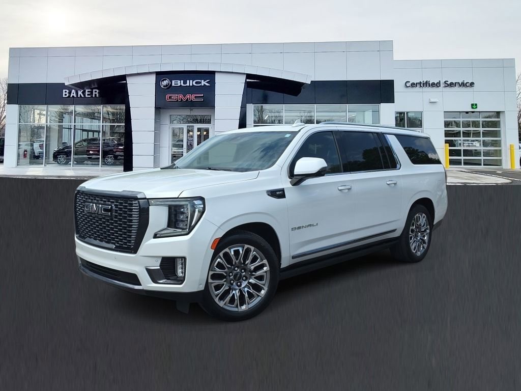 2023 GMC Yukon Denali Ultimate AWD's photo