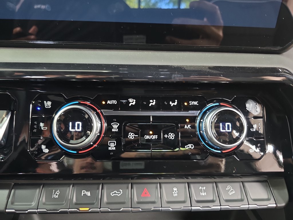 2026 GMC Sierra 2500HD AT4X - Photo 23