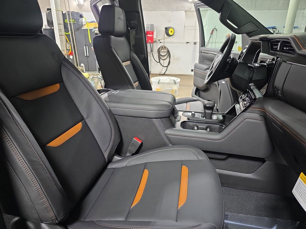 2026 GMC Sierra 1500 AT4 - Photo 10