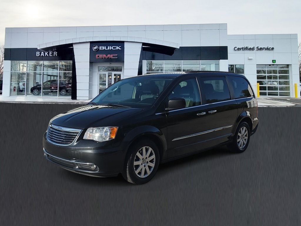 2016 Chrysler Town & Country Touring