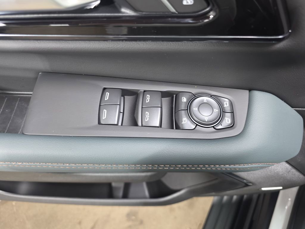 2026 GMC Yukon XL AT4 - Photo 32
