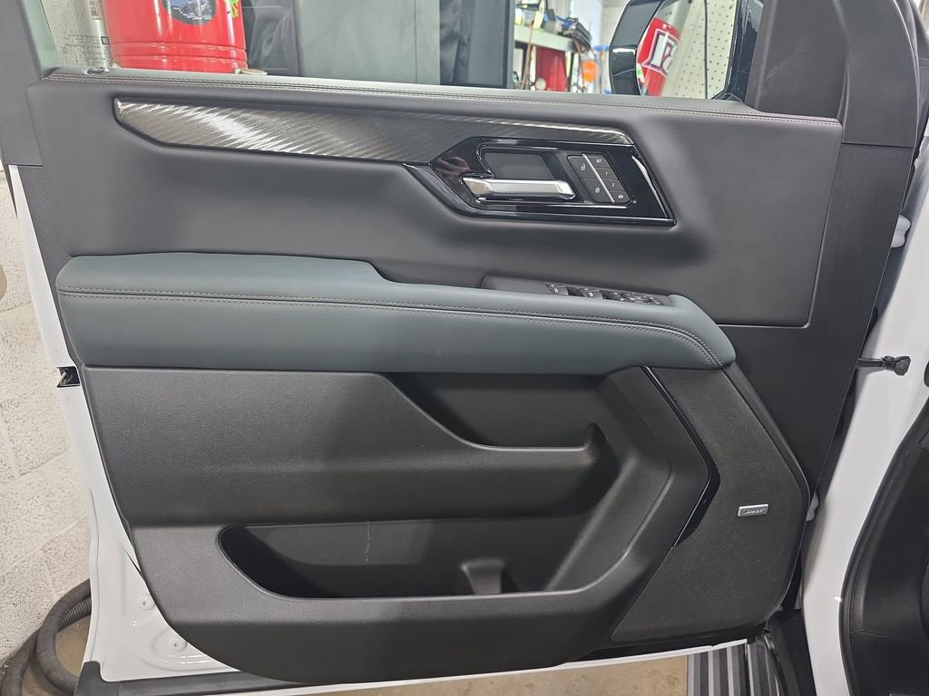 2026 GMC Yukon XL AT4 - Photo 31