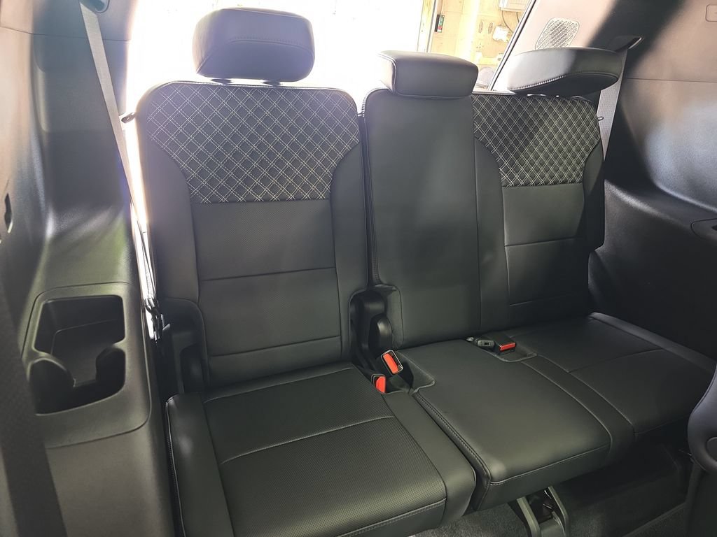 2026 GMC Acadia Denali - Photo 12