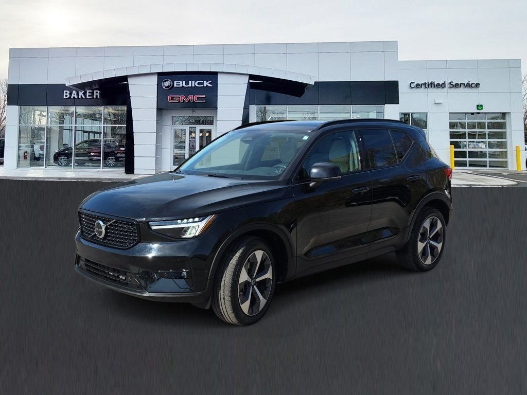 2023 Volvo XC40