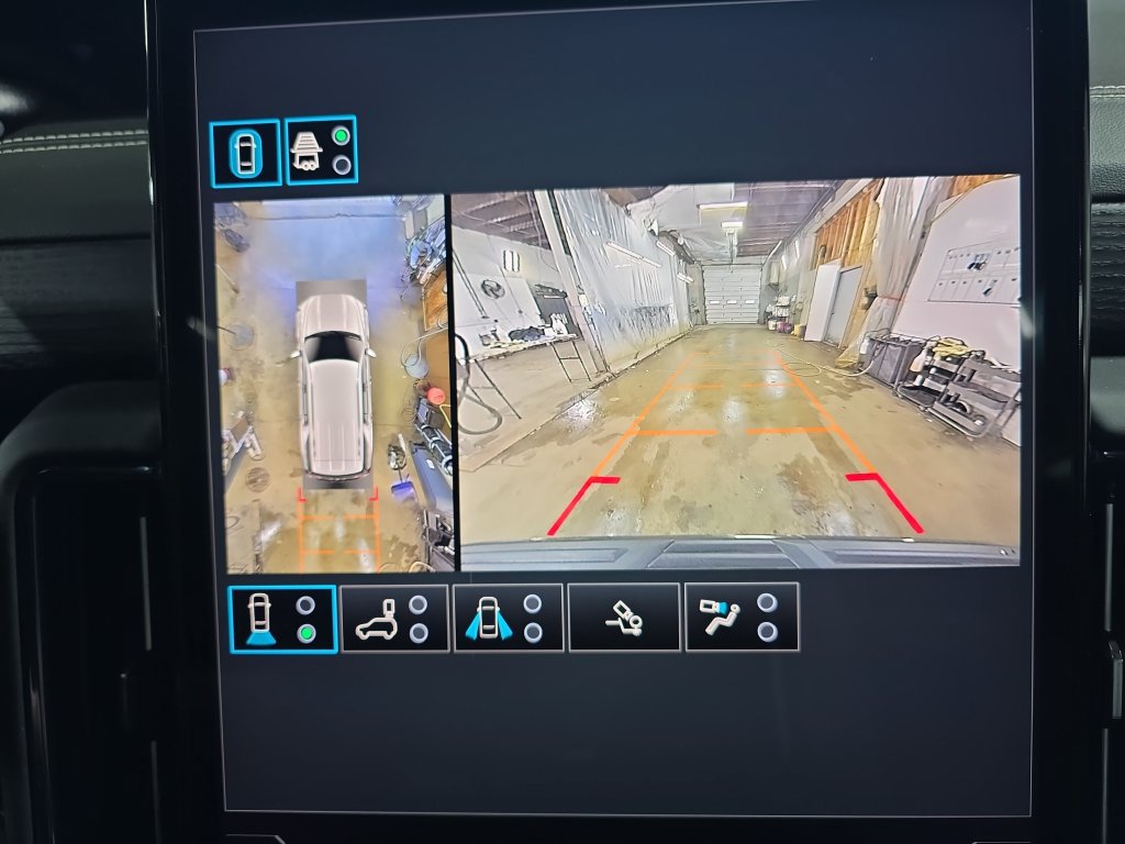 2026 GMC Yukon AT4 Ultimate - Photo 25