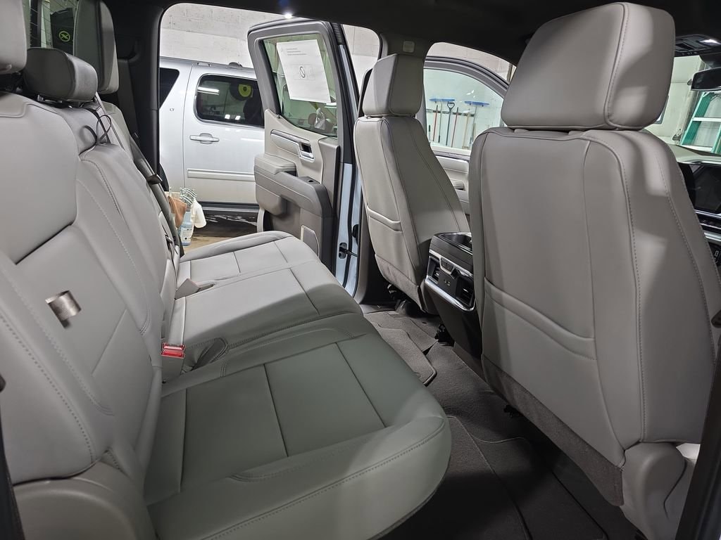 2026 GMC Sierra 1500 SLT - Photo 11