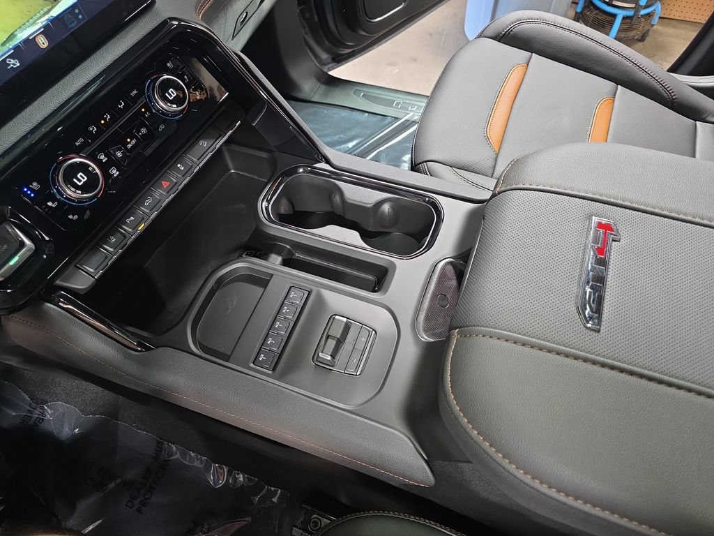 2026 GMC Sierra 3500HD AT4 - Photo 23