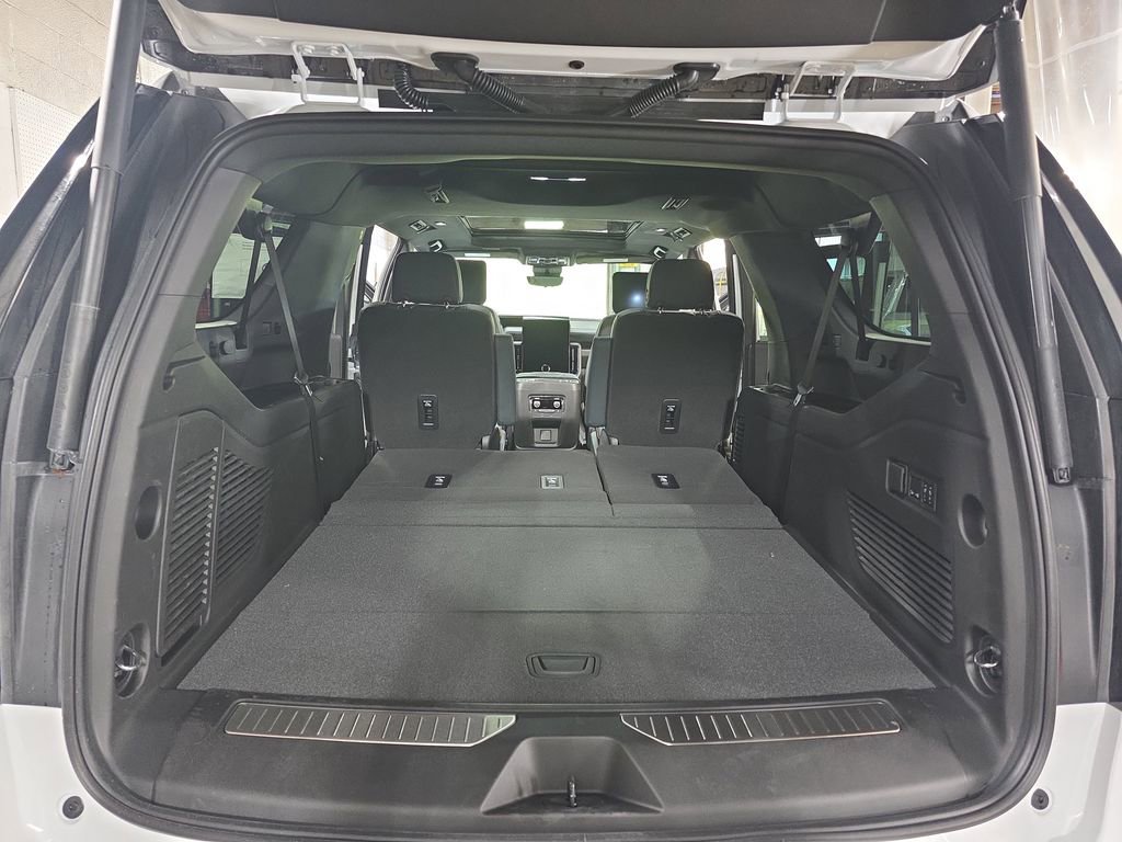 2026 GMC Yukon XL AT4 - Photo 14