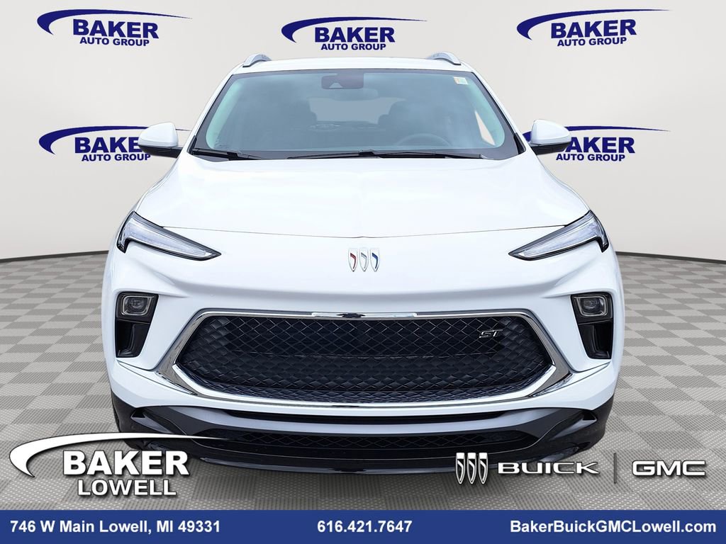 2025 Buick Encore GX Sport Touring photo 2