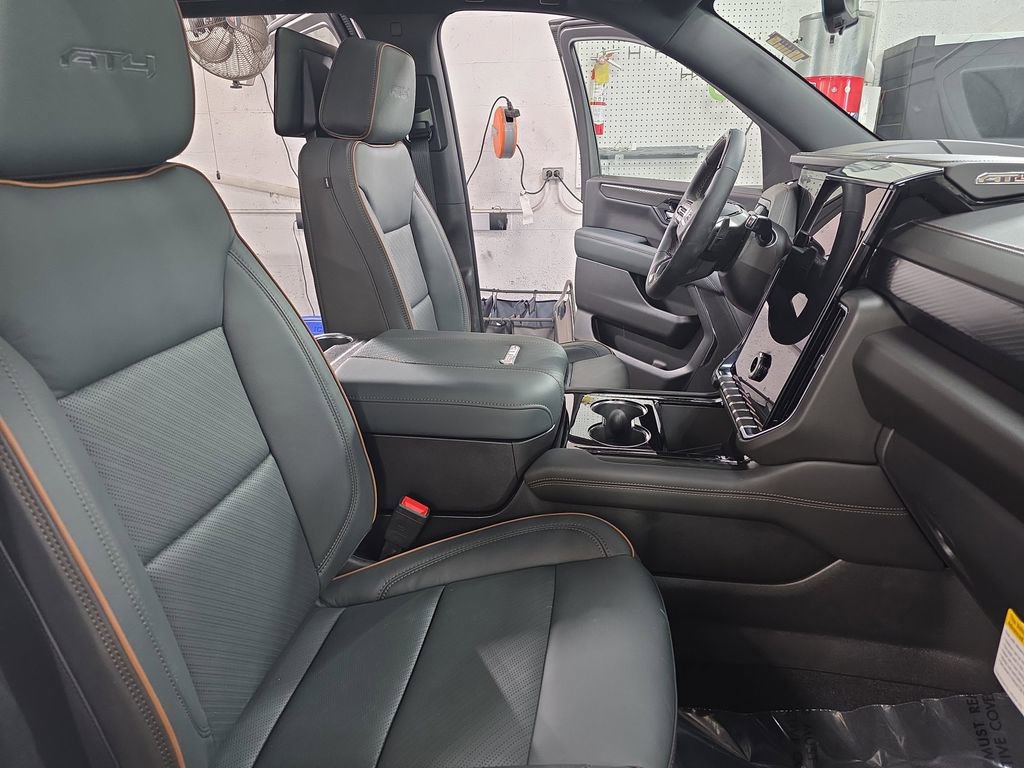 2026 GMC Yukon XL AT4 - Photo 10