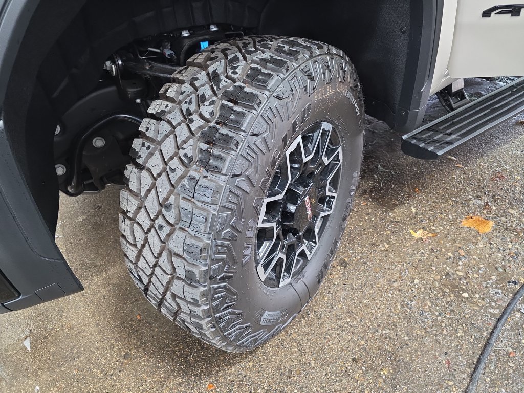 2026 GMC Sierra 2500HD AT4X - Photo 33
