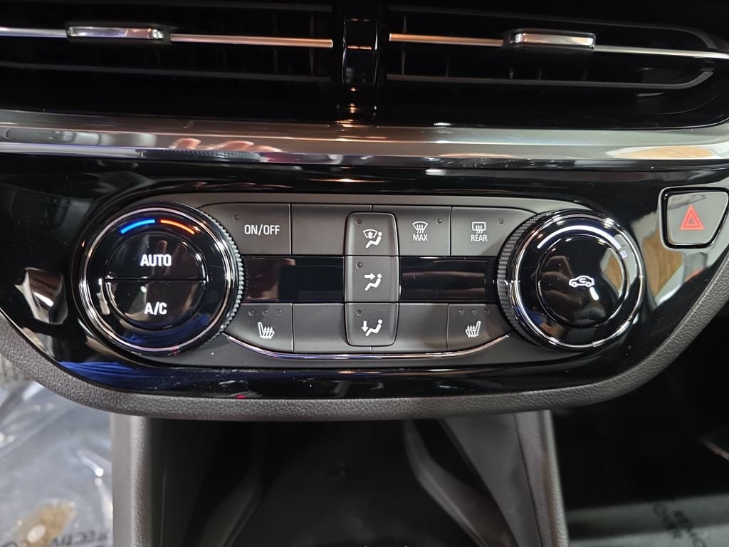 2026 Buick Envista Sport Touring - Photo 21