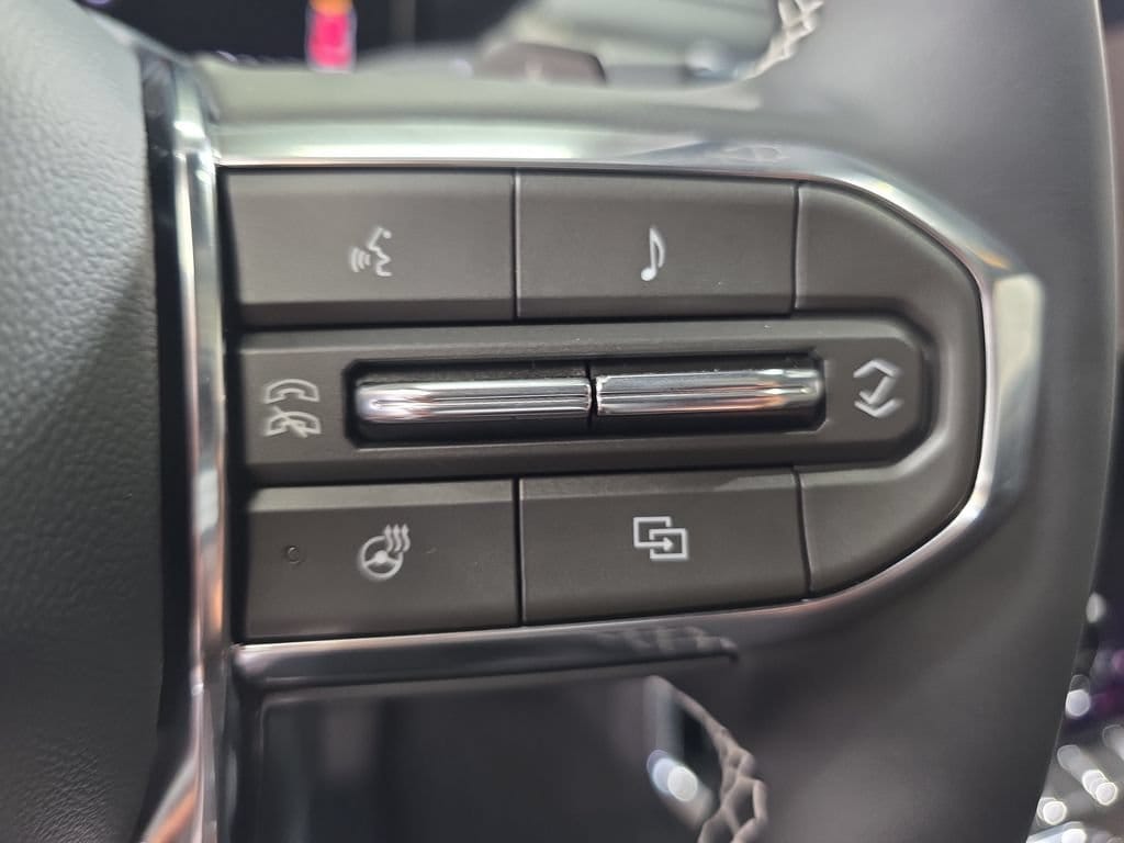 2026 GMC Acadia Denali - Photo 20