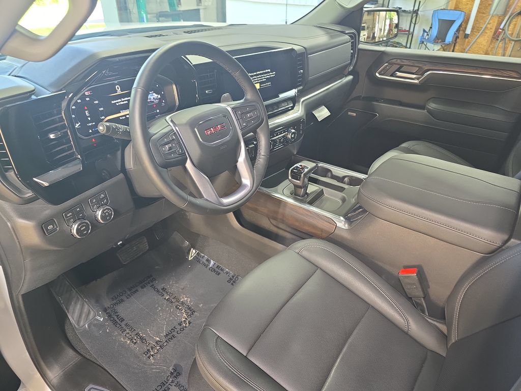 2026 GMC Sierra 1500 SLT - Photo 15