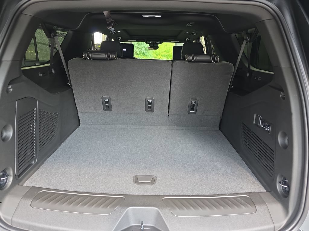 2026 GMC Yukon XL Elevation - Photo 13