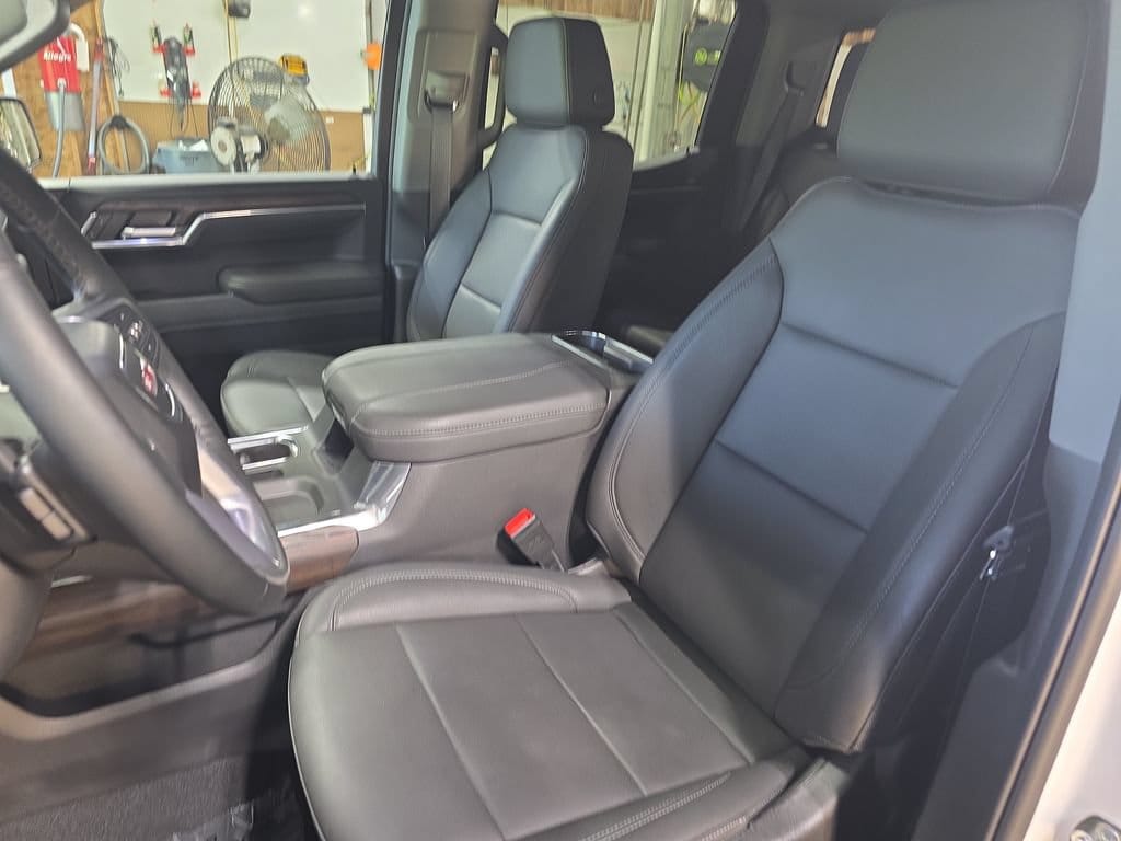 2026 GMC Sierra 1500 SLT - Photo 14