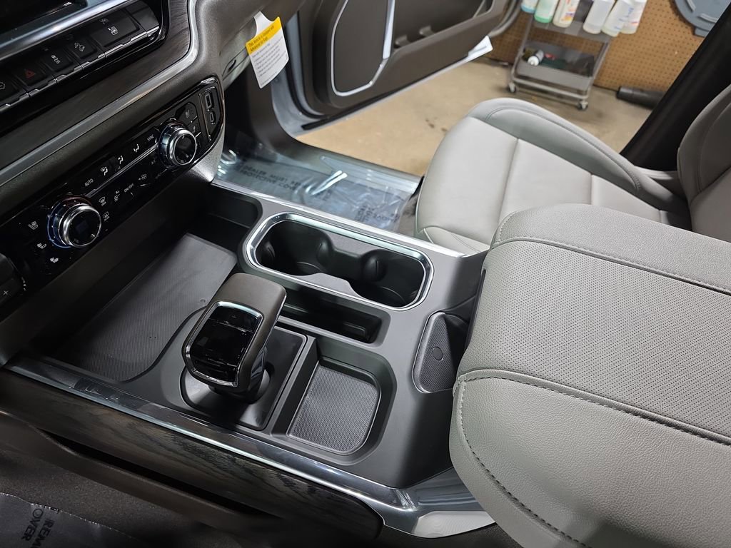 2026 GMC Sierra 1500 SLT - Photo 23