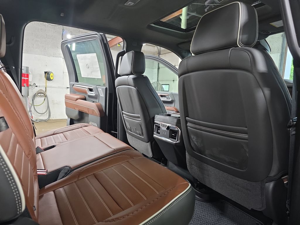 2026 GMC Sierra 3500HD Denali Ultimate - Photo 11