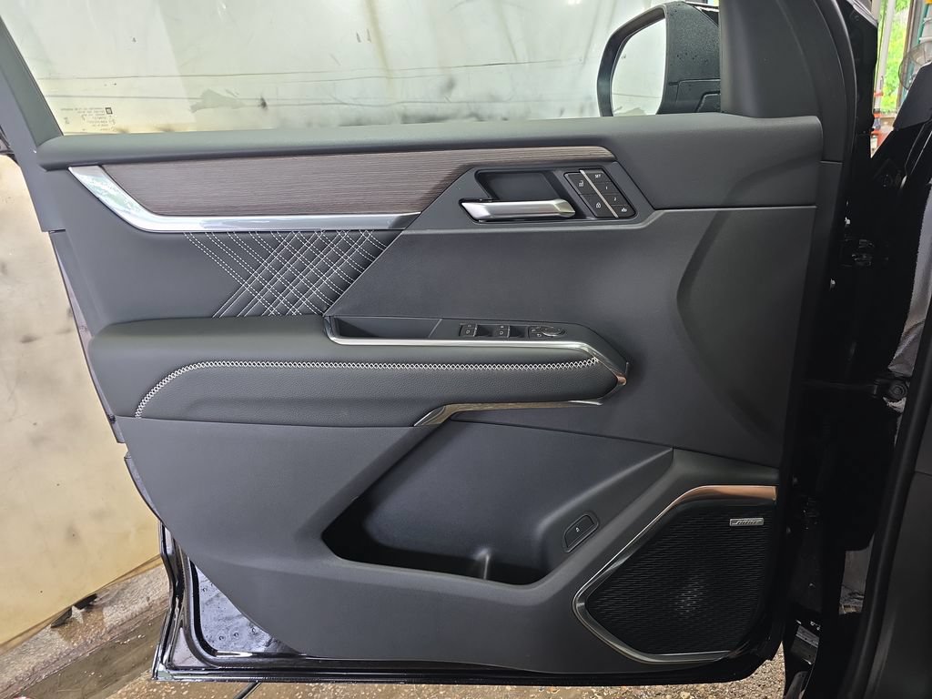 2026 GMC Acadia Denali - Photo 31