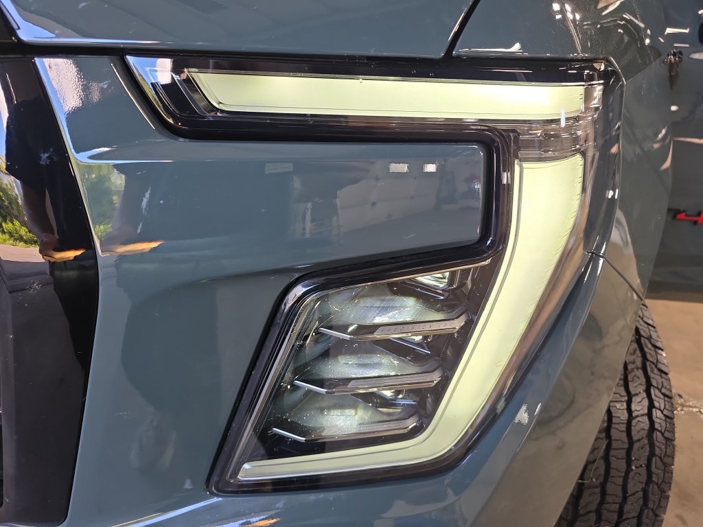 2026 GMC Yukon AT4 Ultimate - Photo 36